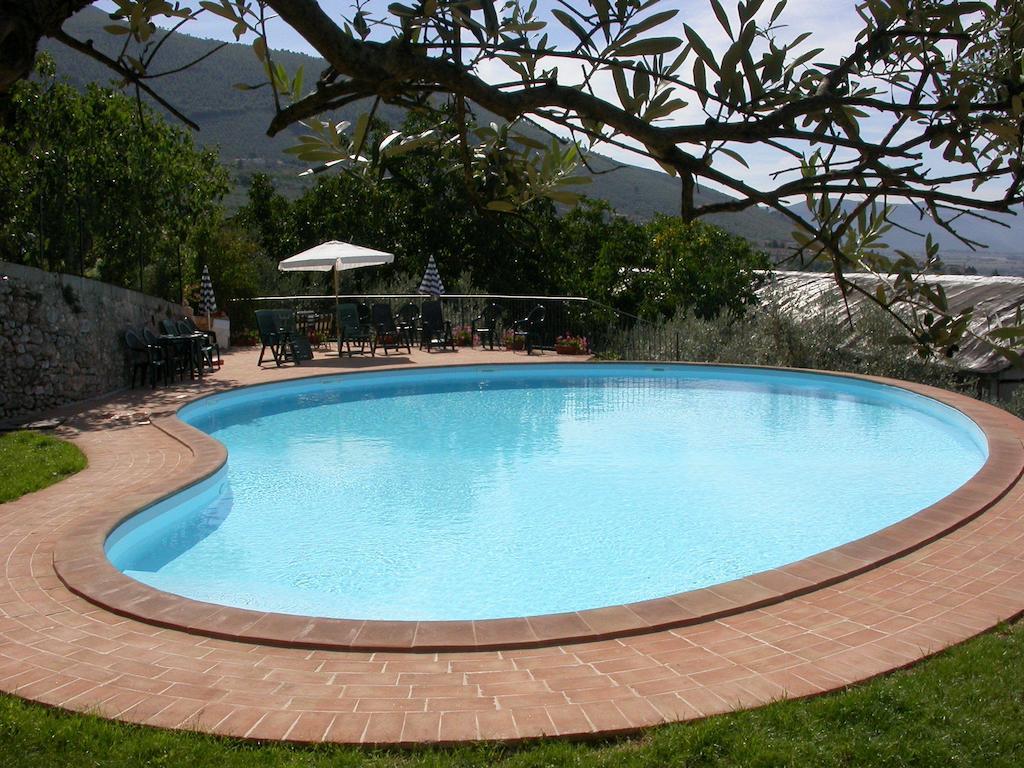 Agriturismo I Mandorli Треви Экстерьер фото